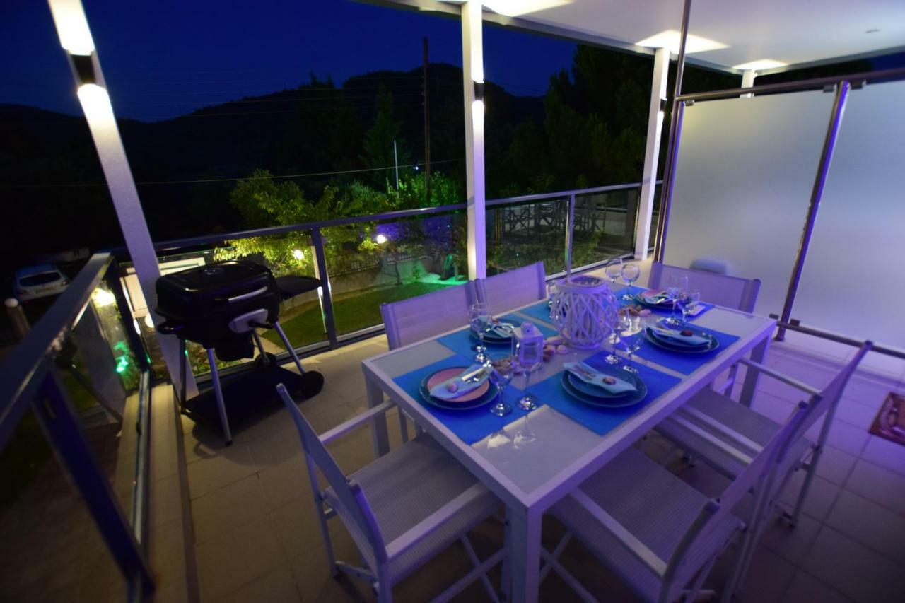 V Luxury Suites Toroni 3 Εξωτερικό φωτογραφία